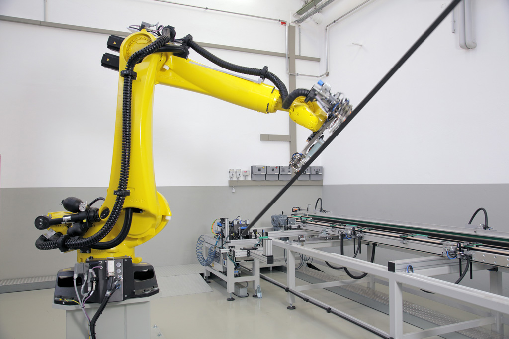 robotik-robotertechnik-automatisierungstechnik-fuer-autonome-und-praezise-arbeitsablaeufe-zur-prozessoptimierung-von-ibg